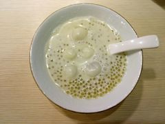 -佰搭果·广式茶餐厅(西华路店)