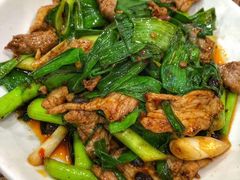 蒜苗盐煎肉-雨田饭店(华兴东街店)