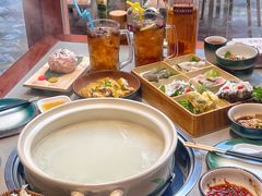 -四点金粥底火锅(沂州里店)