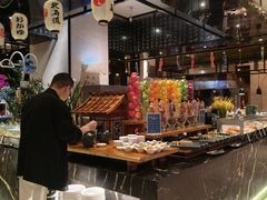 -广州万富希尔顿酒店·感趣自助餐厅·金秋蟹宴生蚝海鲜刺身烧烤