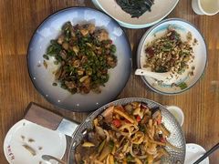 -老唐三下锅 ·张家界地标美食(溪布街店)