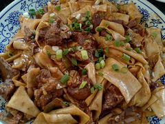 -壹阁胡羊焖饼(特色小吃街店)