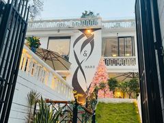 -Mark&Mars Restaurant