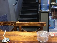 大堂-我们家私房纸包鱼·烧烤