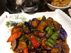 -吴越荣记苏州菜·松鼠桂鱼100%活鱼现做(斜塘老街店)