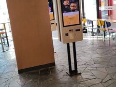 -麦当劳(国家体育场南路店)