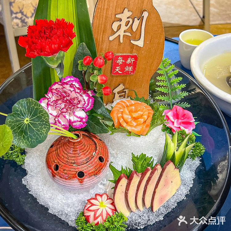 在昆明！老牌海鲜酒楼！太太太适合聚会了…