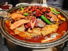 -辣尚瘾·烤鱼·新川菜(牡丹园直营店)