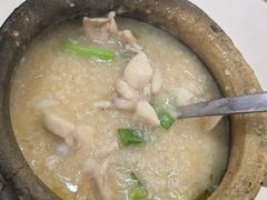 -长城砂煲田鸡粥