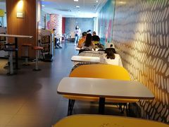 用餐区-麦当劳(中山大道中店)