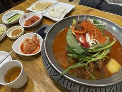 -喇喇排骨火锅·传统韩式脊骨汤(望京西园总店)