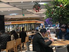 大堂-食悦天美食广场(西安CityOn熙地港购物中心店)