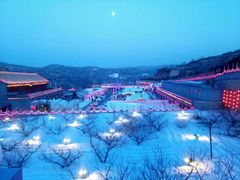 -采薇庄园四季滑雪场