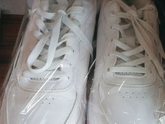 -翰皇直营洗衣洗鞋(望京鹿港店)