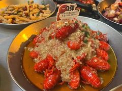 -巴厘龙虾·榜首油焖大虾(音乐学院·沿江酒馆店)