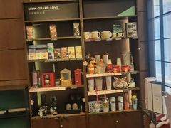 零售区-星巴克(杭州西湖银泰1F店)