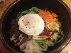 石锅拌饭-百年石锅饭·朝鲜族传统民餐