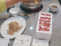 -罗二娘·鲜切牛自助火锅(罗湖东门步行街店)