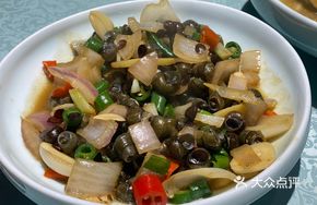 Stir-Fried Threaded Snails