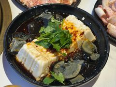皮蛋拌豆腐-石记东北风味烤肉(系马桩第二分店)