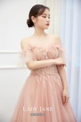 -Lady  Jane高端婚纱礼服馆