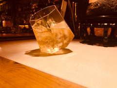 -城墙外BAR
