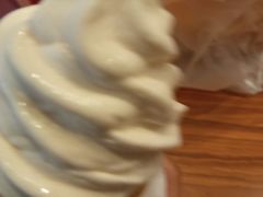 杨枝甘露风味华夫筒-麦当劳(龙阳路店)