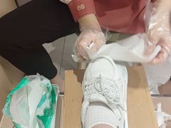 -海底捞火锅(曹安公路店)
