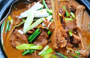 Braised Goose with Abalone