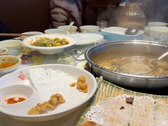 -乡土黄·鲜牛肉火锅·小龙虾(兴业街店)