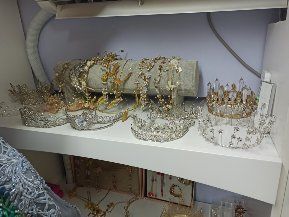-觅白婚纱礼服馆