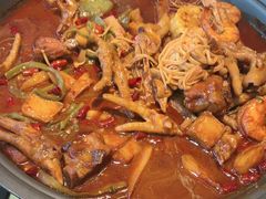 -徐记小怪兽肉蟹煲(中央大街店)