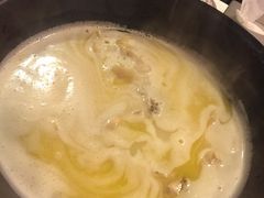 -鲜入围煮花胶鸡海鲜火锅