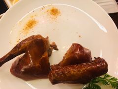脆皮大皇鸽-听松楼·花园酒店·自助餐厅(红梅公园店)