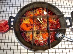 九宫格红汤锅-董眼镜火锅(洪崖洞总店)
