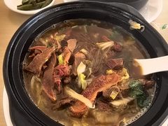-闫家驴肉老店(华电一校店)