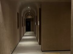 -灸春堂·艾灸·痛症·整脊连锁(之江银泰店)