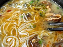 特色肥肠粉-花溪巷牛肉粉(泉城路店)