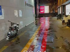 -新华里咖啡书吧(新华书店小寨店)