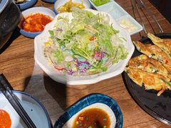 -明洞阿姨·韩式酱蟹烤肉·创意料理(三元桥店)