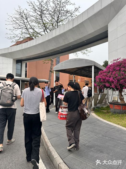 广东外语外贸大学(白云山校区)图片