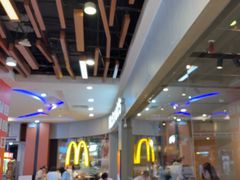 -麦当劳(中二横路店)