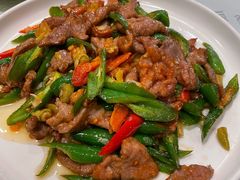 -黄家饺子东北特色菜馆(湖滨商业街店)