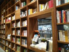 -百新书局(尚悦湾店)