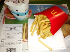 草莓麦旋风-麦当劳(无锡永乐店)