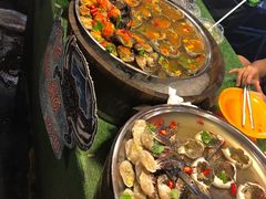 -席娜卡琳火车铁道夜市