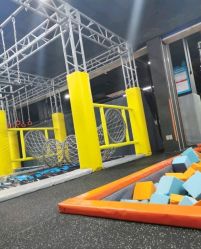 -蹦贝运动中心·蹦床·攀岩·闯关(龙岗店)