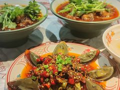 -耙吉吉川味小酒馆(本地人回头店)