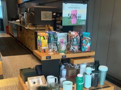 -星巴克(长沙友阿奥特莱斯店)