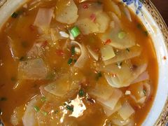 -黄桷树曹家私房菜(江与城店)